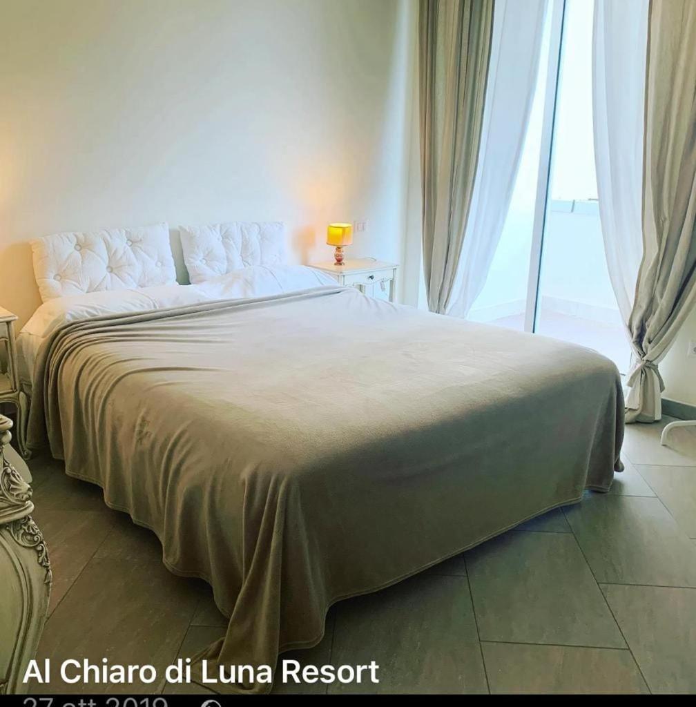 Al Chiaro Di Luna Resort Borgo Pantano Buitenkant foto